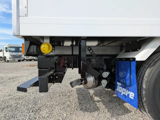 三菱 キャンター 2RG-FBAV0(2WD)の写真30