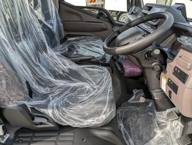 三菱 キャンター 2RG-FBAV0(2WD)の写真33