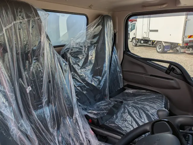 三菱 キャンター 2RG-FBAV0(2WD)の写真35