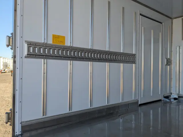 日野 デュトロ 2KG-XZU605M(2WD)の写真19