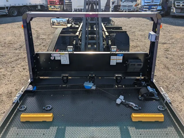 三菱 キャンター 2PG-FEB90(2WD)の写真12