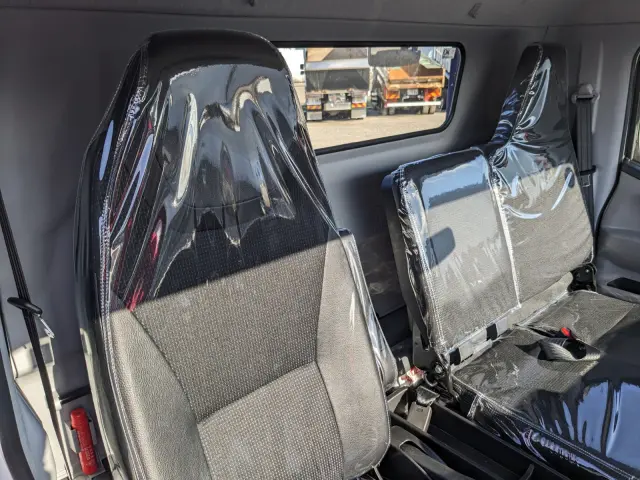 三菱 キャンター 2PG-FEB90(2WD)の写真40