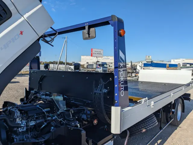 三菱 キャンター 2PG-FEB90(2WD)の写真45