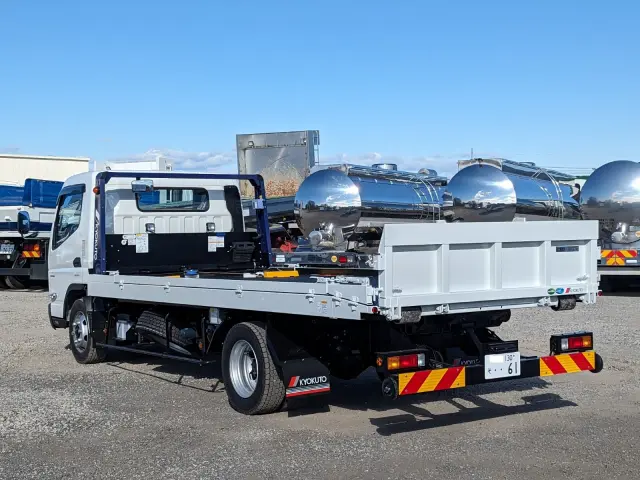 三菱 キャンター 2PG-FEB90(2WD)の写真4