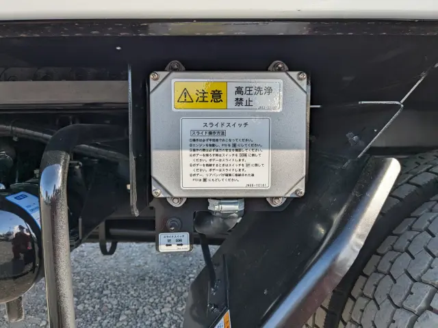 三菱 キャンター 2PG-FEB90(2WD)の写真20