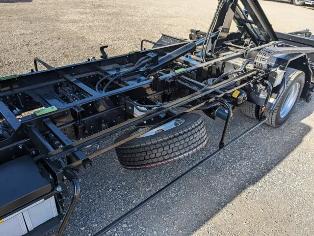 三菱 キャンター 2PG-FEB90(2WD)の写真32