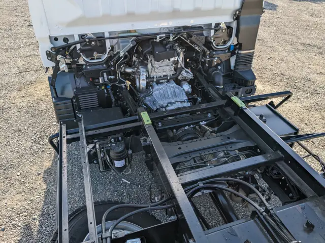 三菱 キャンター 2PG-FEB90(2WD)の写真35