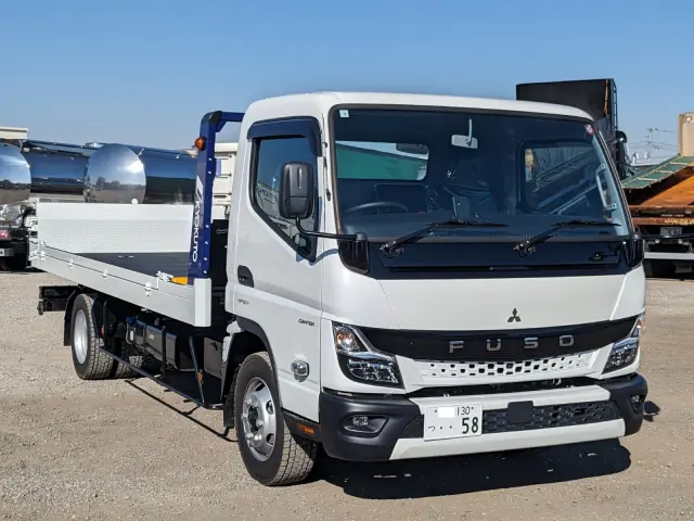 三菱 キャンター 2PG-FEB90(2WD)の写真3