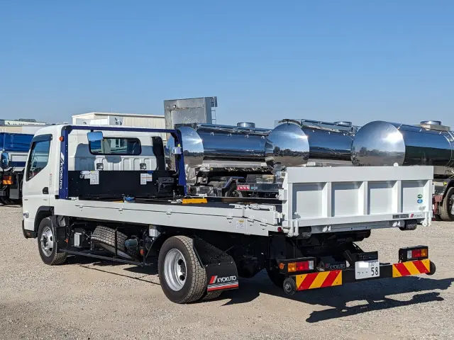 三菱 キャンター 2PG-FEB90(2WD)の写真4