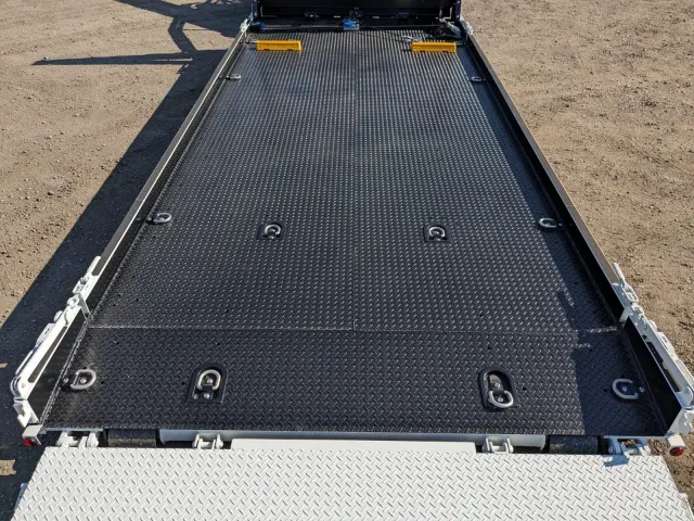 三菱 キャンター 2PG-FEB90(2WD)の写真11