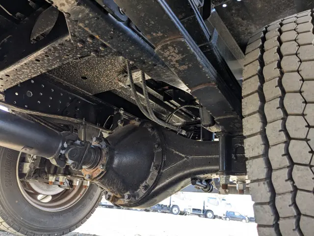 三菱 キャンター 2PG-FEB90(2WD)の写真17