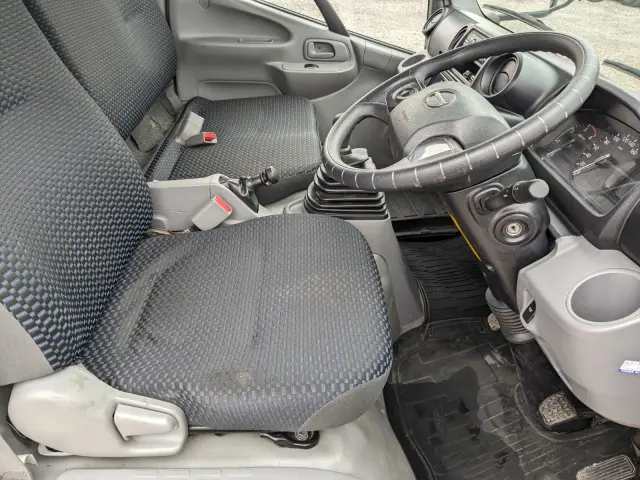 日野 デュトロ 2RG-XZU655M(2WD)の写真35