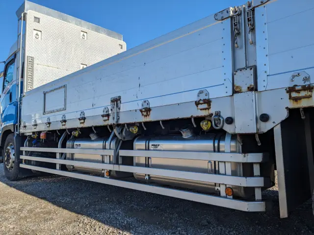 いすゞ ギガ 2PG-CYY77CY(6x4)の写真23