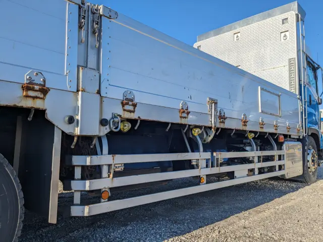 いすゞ ギガ 2PG-CYY77CY(6x4)の写真29