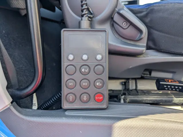 いすゞ ギガ 2PG-CYY77CY(6x4)の写真31