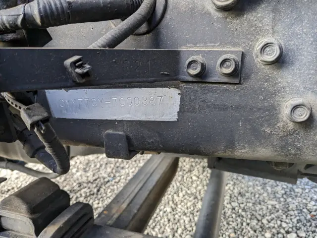 いすゞ ギガ 2PG-CYY77CY(6x4)の写真37