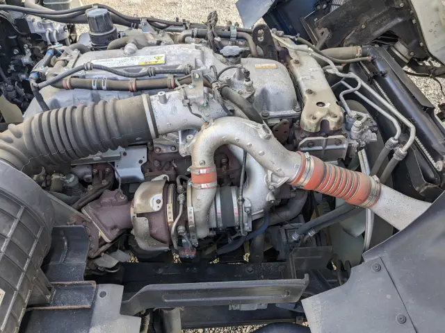 いすゞ ギガ 2PG-CYY77CY(6x4)の写真41