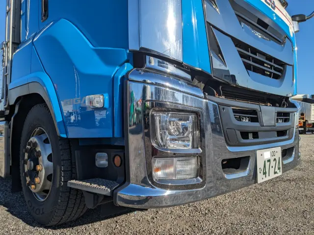 いすゞ ギガ 2PG-CYY77CY(6x4)の写真44