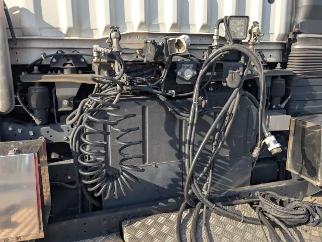 三菱 デリカ 2RG-FP74HER(2WD)の写真16