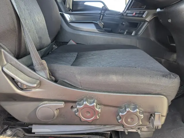 三菱 デリカ 2RG-FP74HER(2WD)の写真25