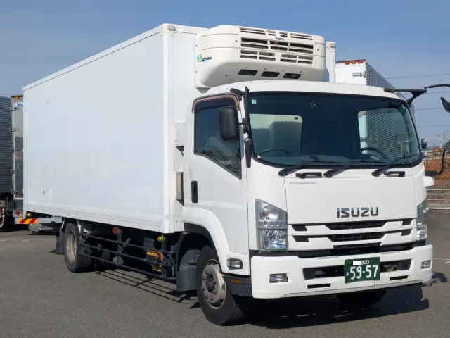 いすゞ フォワード LKG-FTR90T2(2WD)の写真3