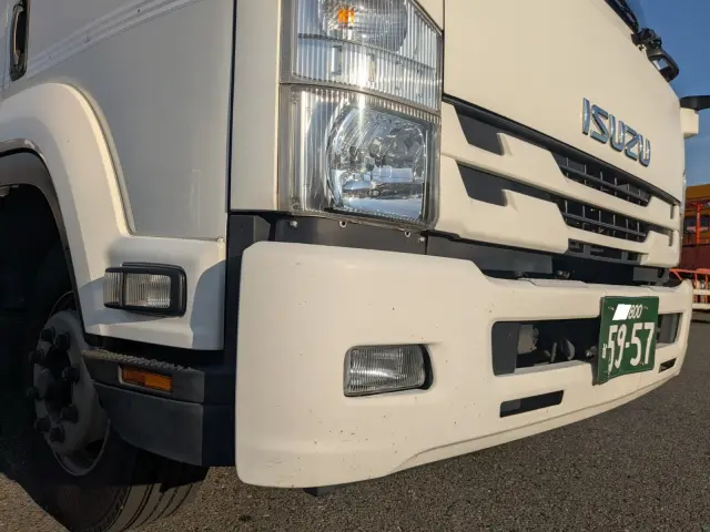 いすゞ フォワード LKG-FTR90T2(2WD)の写真48