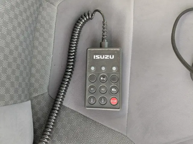 いすゞ フォワード LKG-FTR90T2(2WD)の写真50