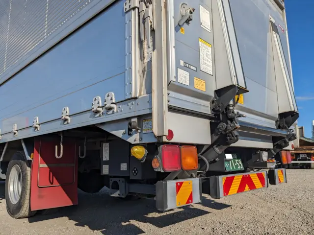 いすゞ フォワード TKG-FRR90S2(2WD)の写真7