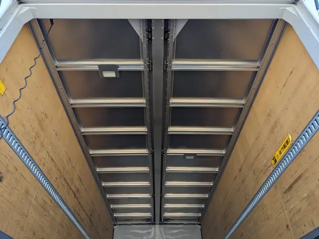 いすゞ フォワード TKG-FRR90S2(2WD)の写真16