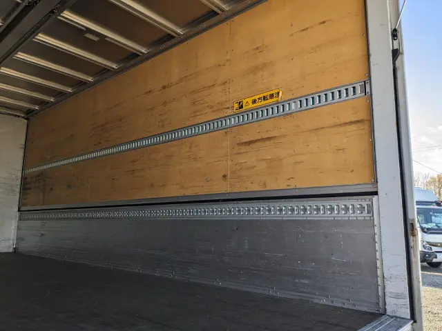 いすゞ フォワード TKG-FRR90S2(2WD)の写真21