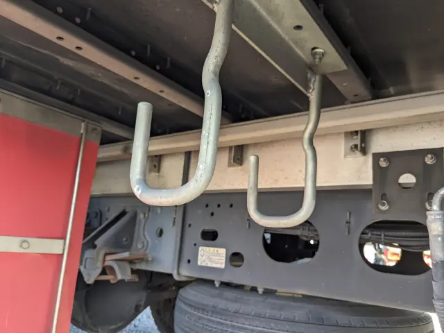 いすゞ フォワード TKG-FRR90S2(2WD)の写真23