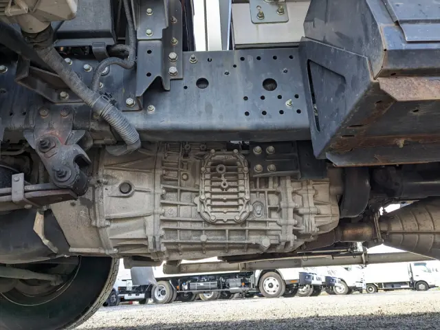 いすゞ フォワード TKG-FRR90S2(2WD)の写真25