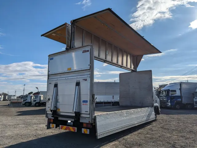 いすゞ フォワード TKG-FRR90S2(2WD)の写真34