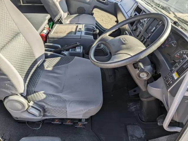 いすゞ フォワード TKG-FRR90S2(2WD)の写真37