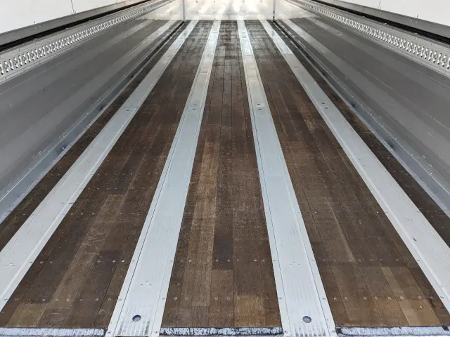 ＵＤ クオン QKG-CG5ZA(8x4)の写真12