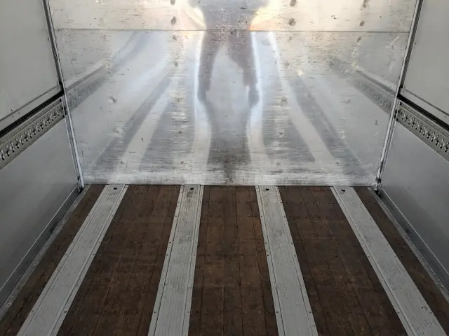 ＵＤ クオン QKG-CG5ZA(8x4)の写真14