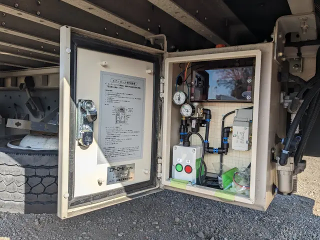 ＵＤ クオン QKG-CG5ZA(8x4)の写真23