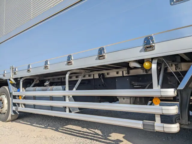 ＵＤ クオン QKG-CG5ZA(8x4)の写真27