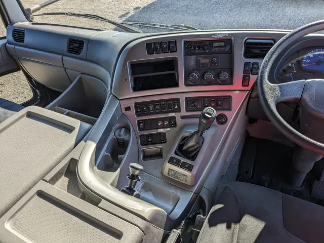 ＵＤ クオン QKG-CG5ZA(8x4)の写真39