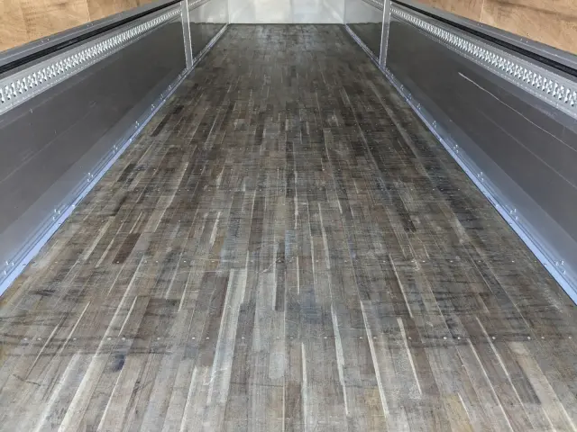 いすゞ ギガ 2PG-CYJ77D(8x4)の写真12