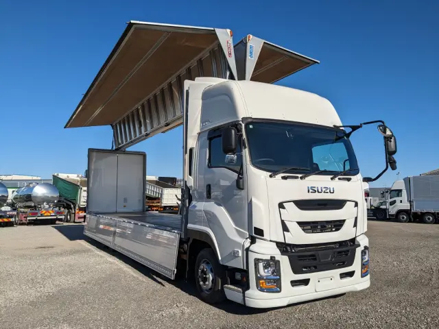いすゞ ギガ 2PG-CYJ77D(8x4)の写真35