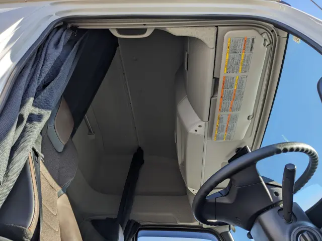 いすゞ ギガ 2PG-CYJ77D(8x4)の写真40