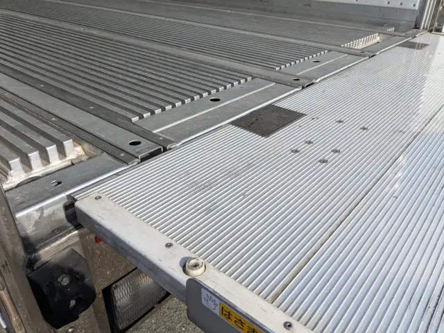 日野 デュトロ 2KG-FD2ABG(2WD)の写真13