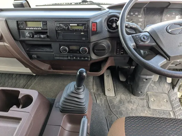 日野 デュトロ 2KG-FD2ABG(2WD)の写真39