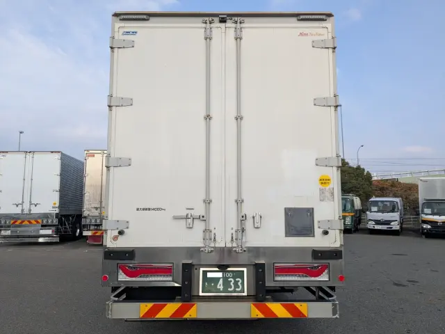 日野 プロフィア 2DG-FR1AHG(6x2)の写真6