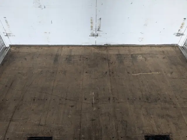 日野 プロフィア 2DG-FR1AHG(6x2)の写真16