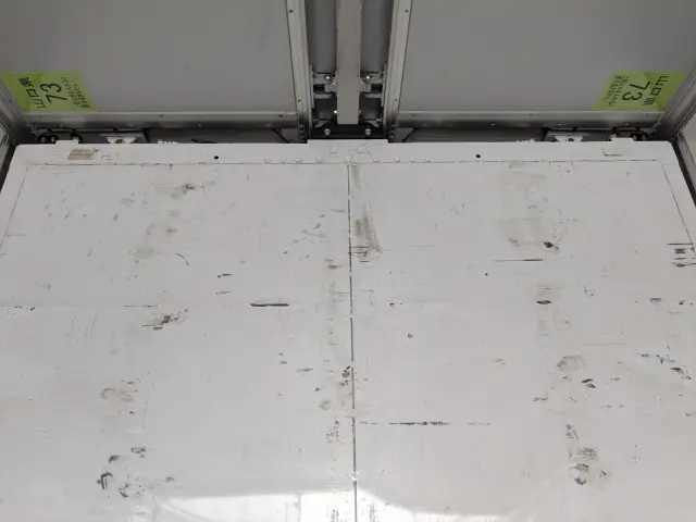 日野 プロフィア 2DG-FR1AHG(6x2)の写真18