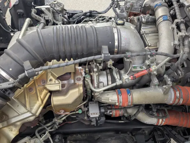 日野 プロフィア 2DG-FR1AHG(6x2)の写真42