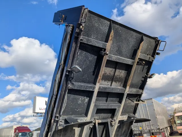 三菱 キャンター TKG-FBA60(2WD)の写真15