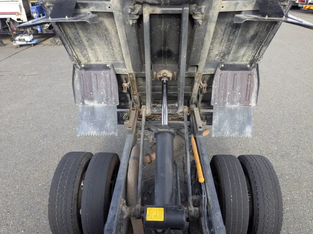 三菱 キャンター TKG-FBA60(2WD)の写真18